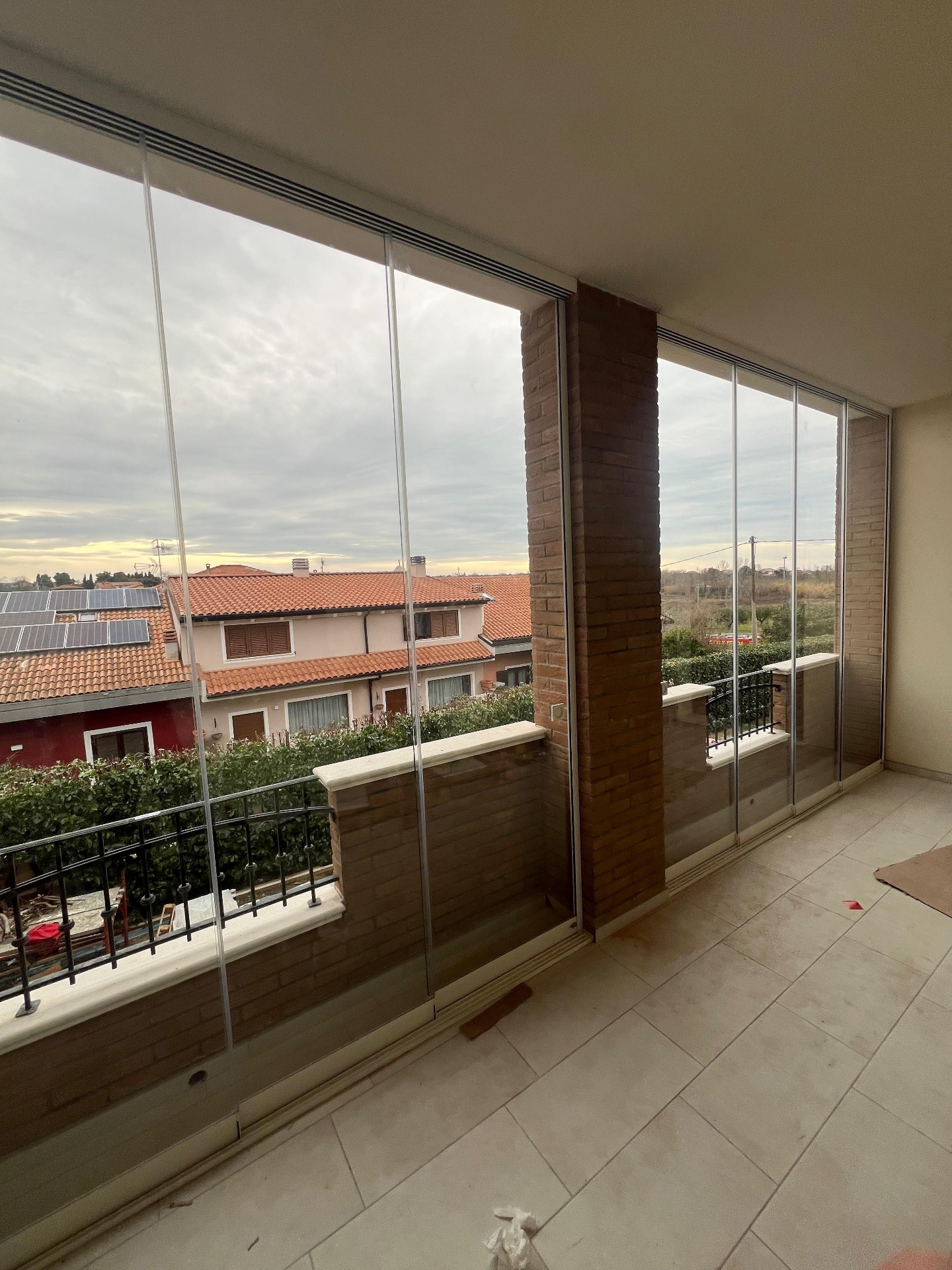 Chiusura balcone con vetrata panoramica